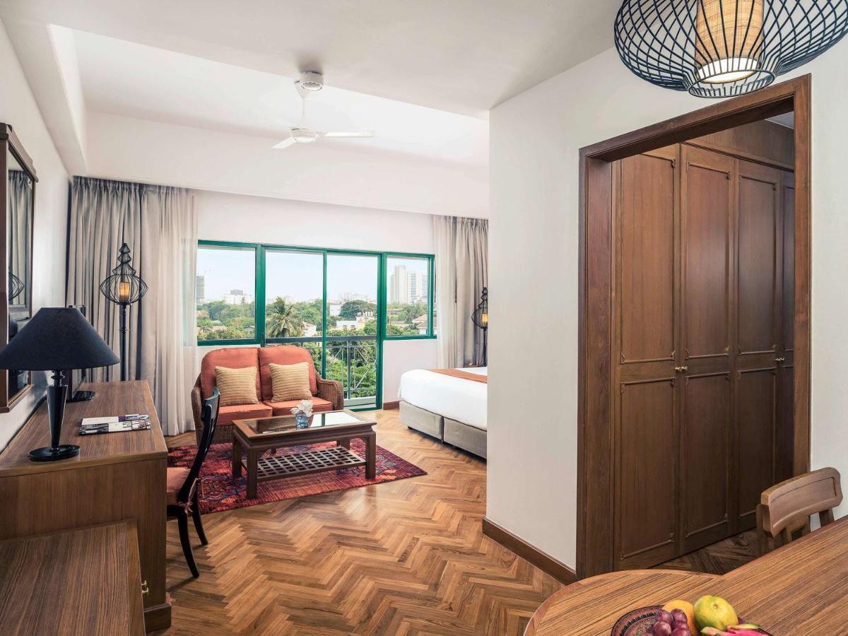 Mercure Yangon Kaba Aye Exterior foto